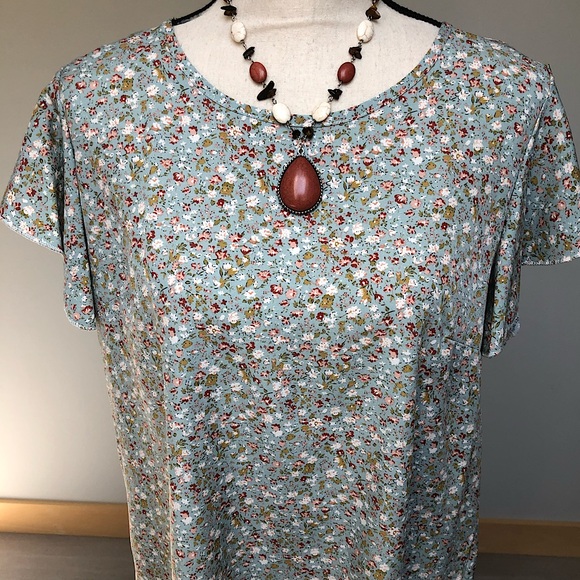 NEW Emery Rose Ditsy Autumnal Floral Top Size XL - Picture 1 of 10
